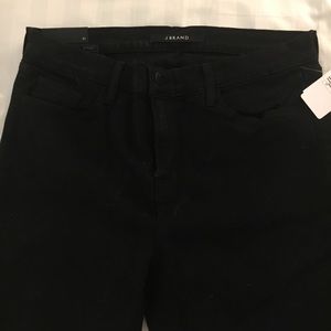 NWT J brand black skinny leg mid-rise jeans
